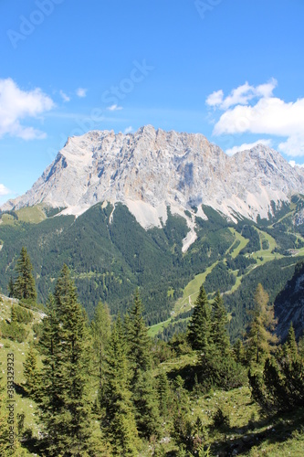 A beautiful alpine mountain panorama in the Austrian Alps close to Ehrwald © been.there.recently