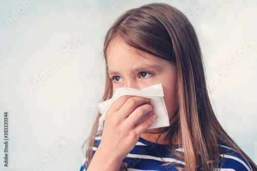 фотографія little girl with handkerchief