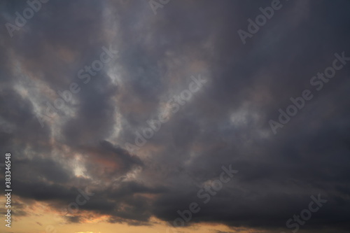 Fototapeta Naklejka Na Ścianę i Meble -  Sky dark with clouds before sunset.