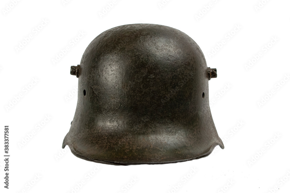 WW1 German M16 Steel Helmet / Stahlhelm. Introduced in 1916, this gave much better protection