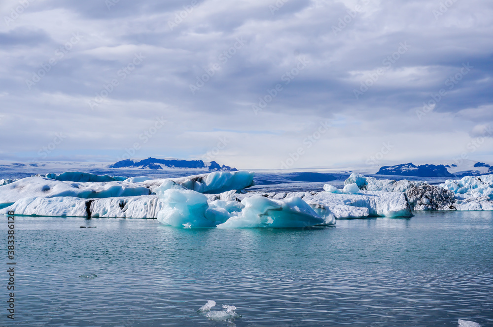 Glacial lagoon in Iceland
Glacial lagoon in Iceland
