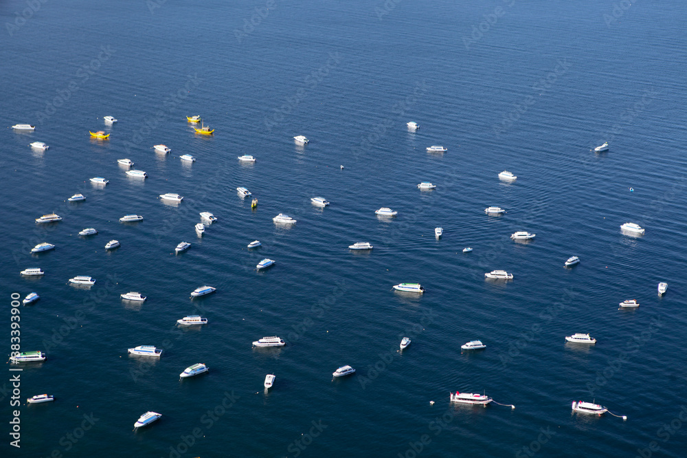 Fototapeta premium Boats at Lake Titicaca in Copacabana, Bolivia