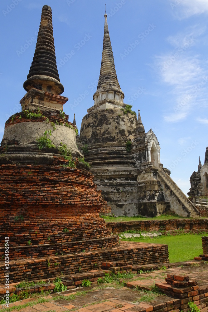 Fototapeta premium Wat Phra Si Sanphet royal palace restored towers in Ayutthaya Thailand