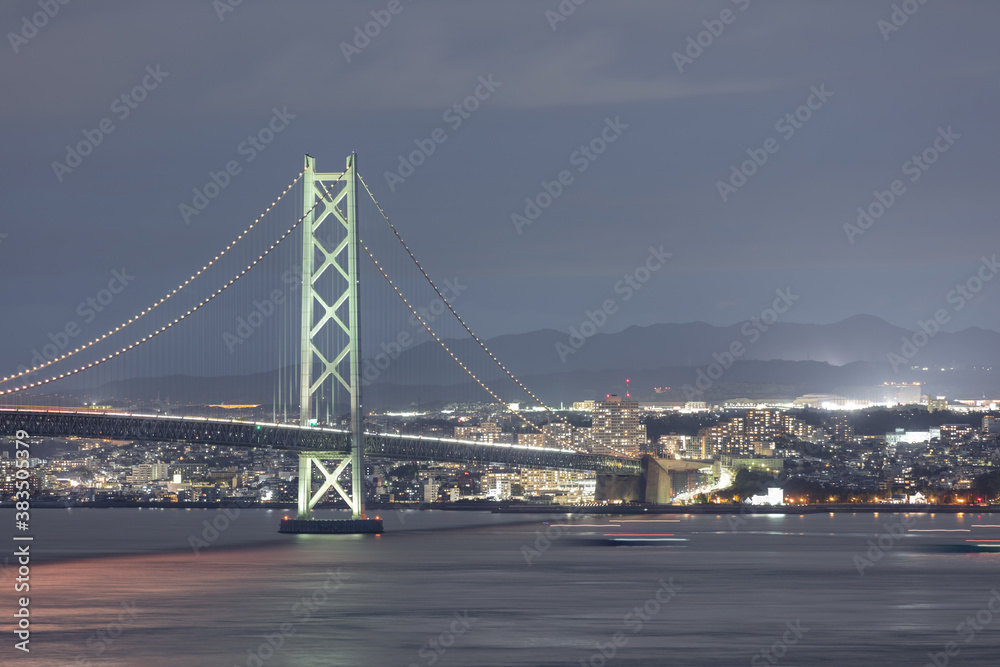 Naklejka premium 兵庫県 淡路ハイウェイオアシス 夕景・夜景
