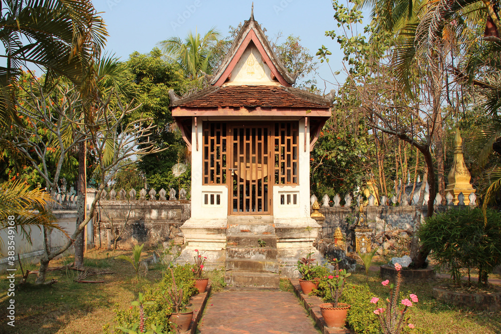 buddhist temple (Wat Choumkhong) in luang prabang (laos)