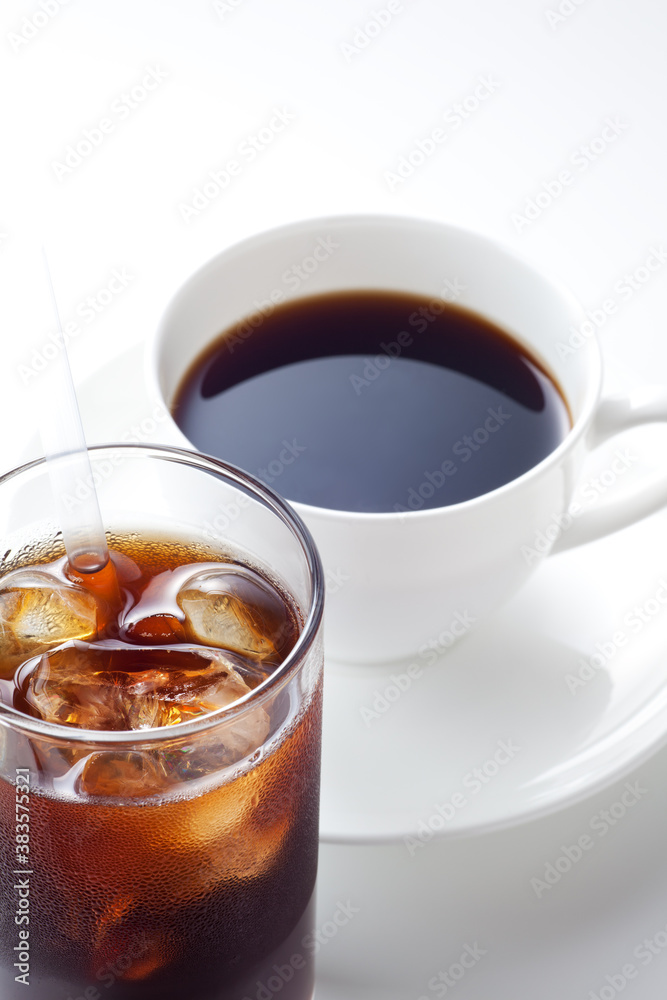 ホットコーヒーとアイスコーヒー ホットコーヒーとアイスコーヒー