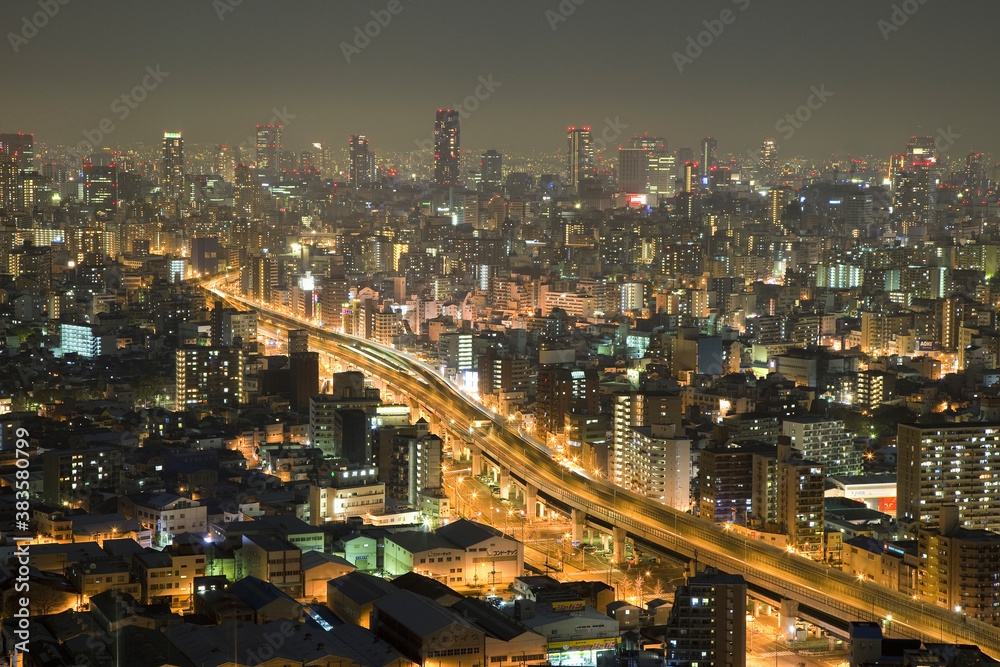 Fototapeta premium 大阪西区から見る中央区の夜明け