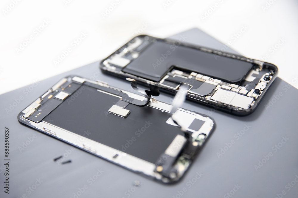 Mobile phone repair service, battery and screen replacement Mobile phone repair service, battery and screen replacement