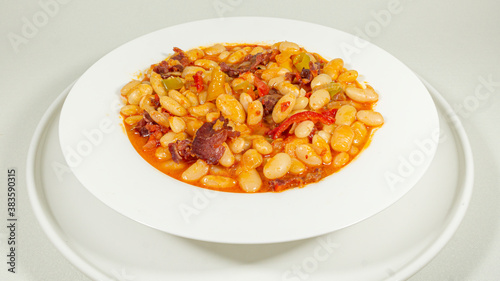 Baked beans with bacon