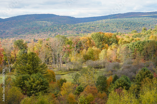 Fototapeta Naklejka Na Ścianę i Meble -  Beautiful scenic view of the mountains in Western Pennsylvania. October, fall foliage.