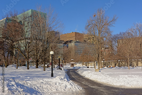 Obraz na plátně Confederation park covered in snow on a winter morning in Ottawa