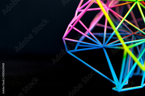 Vernetze Struktur in bunten Farben. 3D gedruckte Netz Struktur. Networked structure in bright colors. 3D printed mesh structure.
