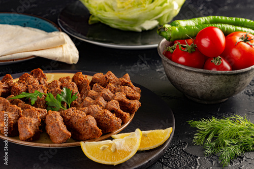 Fotografi Turkish meat cig kofte çiğ köfte