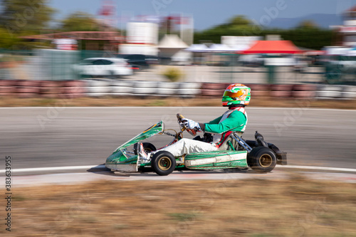 Karting races with the pan technique (Go-Kart)