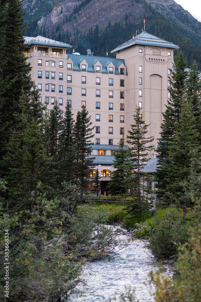 Fotografie Beautiful Lake Louise