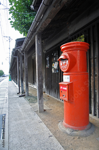 弘前・郵便ポストのある風景 © Paylessimages