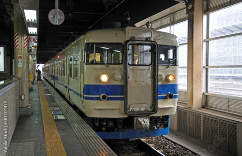 鉄道JR西日本・北陸本線金沢駅413系電車