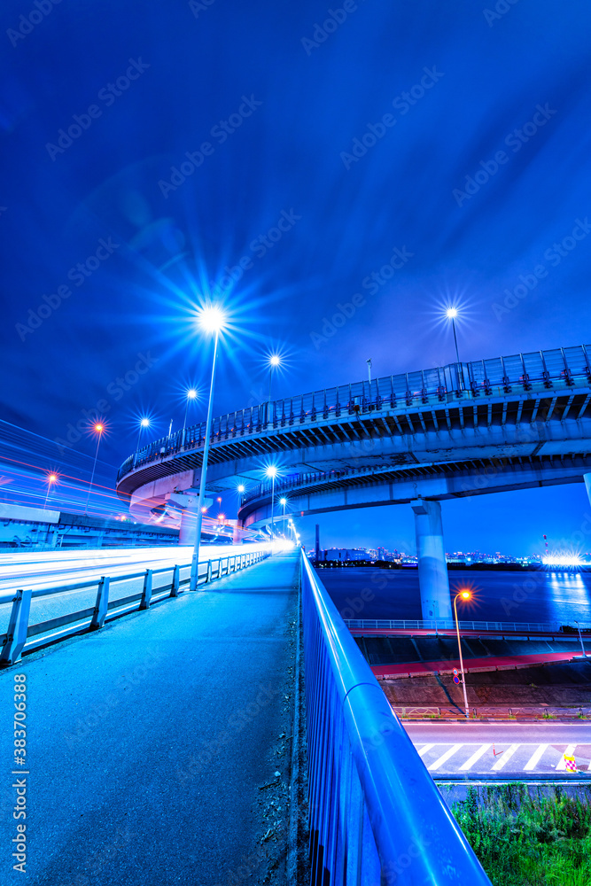 Fototapeta premium ジャンクションの夜景