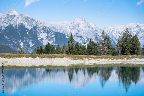 Fototapeta Naklejka Na Ścianę i Meble -  Mountain lake landscape view