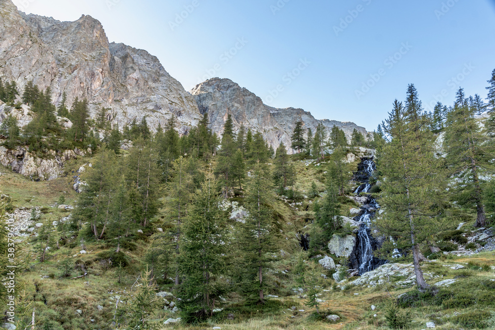Fototapeta premium Paysage de montagne dans le Mercantour
