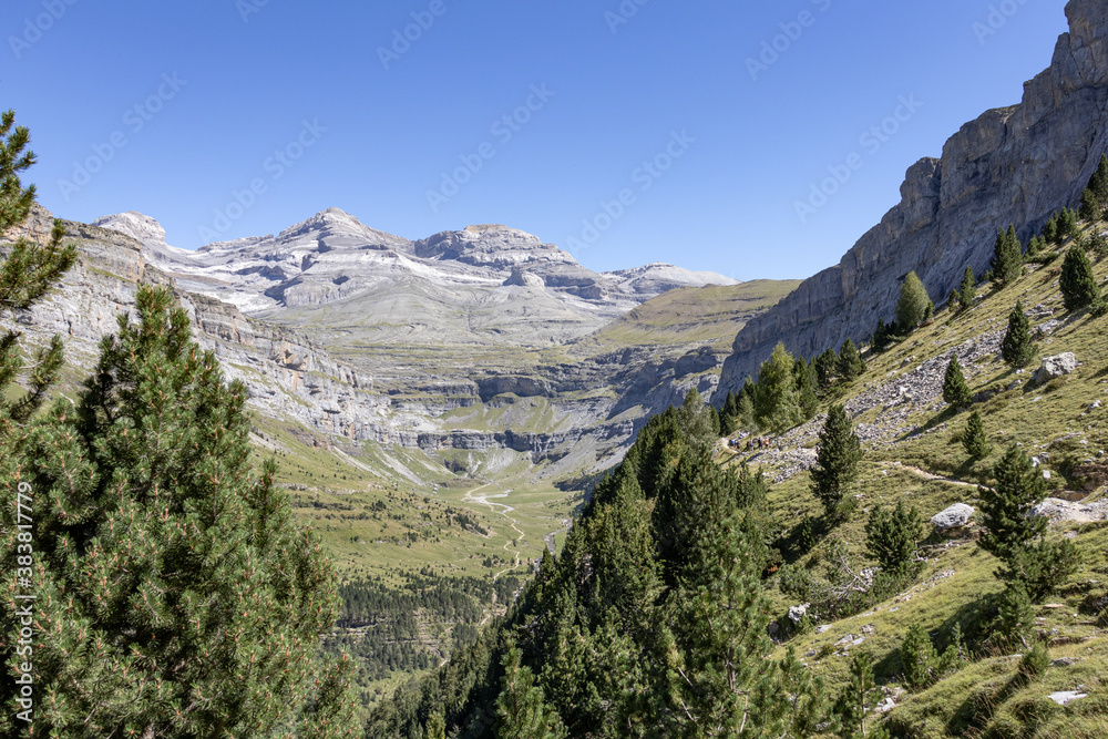 Cirque de Soaso with Cilindro de Marbore, Monte Perdido and Soum de Ramond (left to right) in Ordesa y Monte Perdido National Park. Huesca, Aragon, Spain.