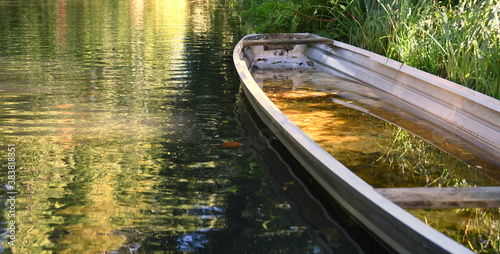 Spreewaldkahn mit und auf dem Wasser photo