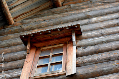 old wooden house © tanzelya888