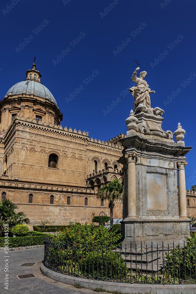 Monument of Santa Rosalia (patron saint of Palermo city, 1744) in front of Palermo Cathedral Santa Vergine Maria Assunta. Palermo, Sicily, Italy.