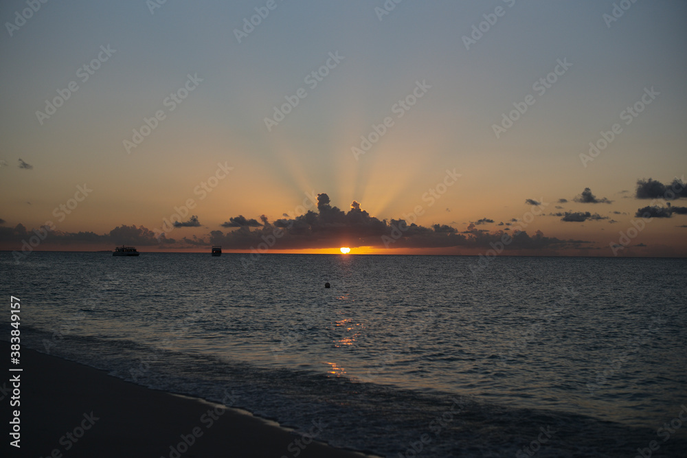 Fototapeta premium sunset over the sea