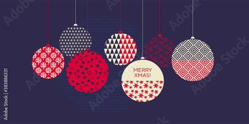 Simple elegant xmas tree decoration design