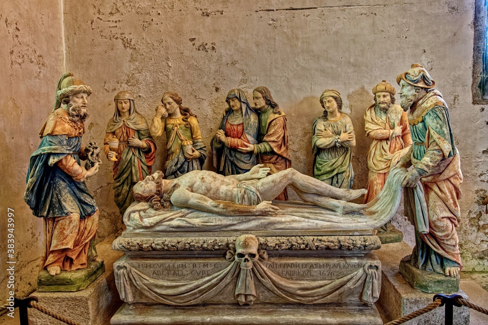 Naklejka premium Enclos Paroissial de Lampaul-Guimiliau, L'église Notre-Dame, Armorique, Finistère, Bretagne, France 