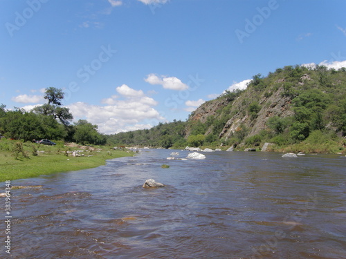 cordoba   monta  as  lagos