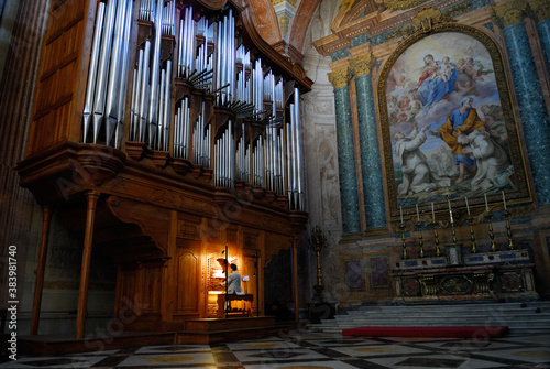 Organ player in Saint Mary of the Angels basilica Rome