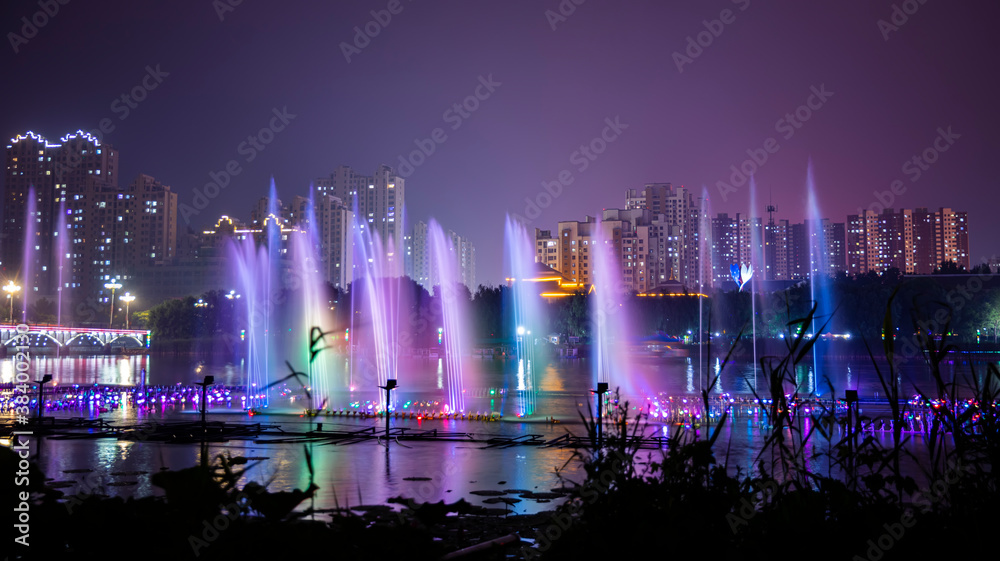 Fountains and city night scenes