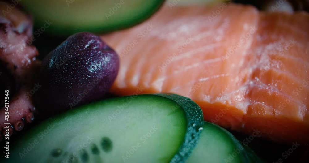 Tabla de Ingrediente para sushi, frescos y limpios.  4K Slider 