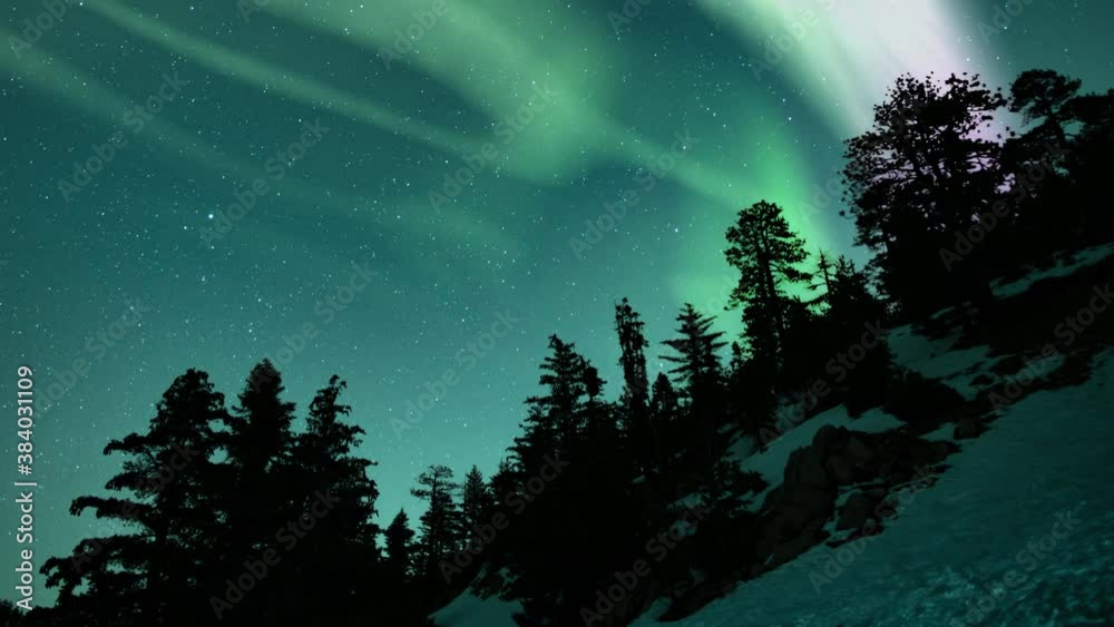 Aurora Green Over Alpine Mountain Peak 02 Loop