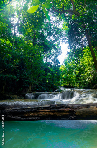 Fototapeta Naklejka Na Ścianę i Meble -  Beautiful nature of the Erawan waterfall Kanchanaburi at Thailand