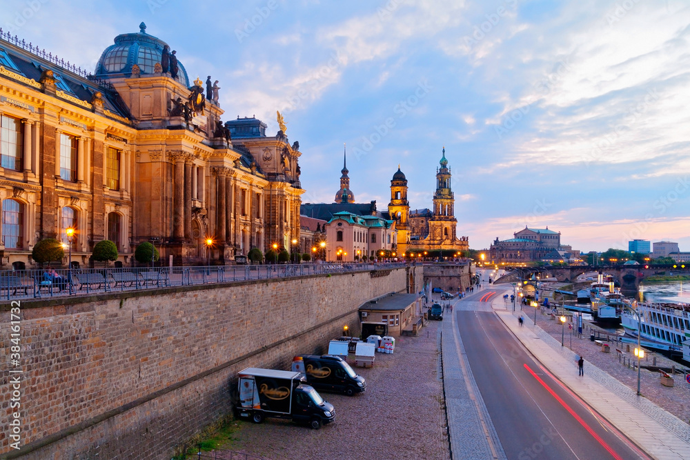Fototapeta premium Dresden am Abend, Deutschland