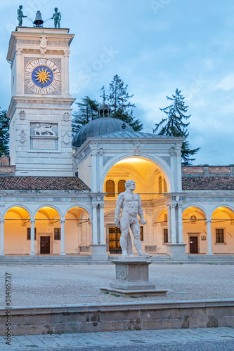 Canvas Print Udine Italy Dusk