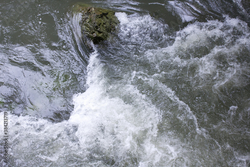 箕面国定公園の箕面川の渓流