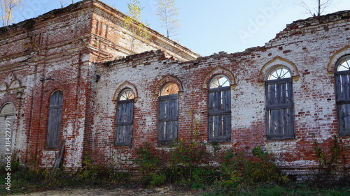 Old ancient ruins of a Russian village © Andrei