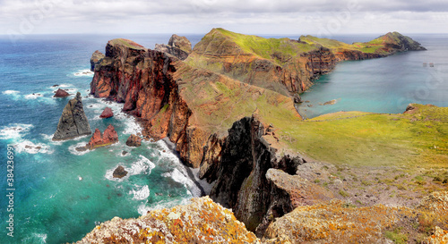 Spectacular Madeira Island, hiking trail along rocky coast  and cliffs, Atlantic Ocean © Helena Bilkova