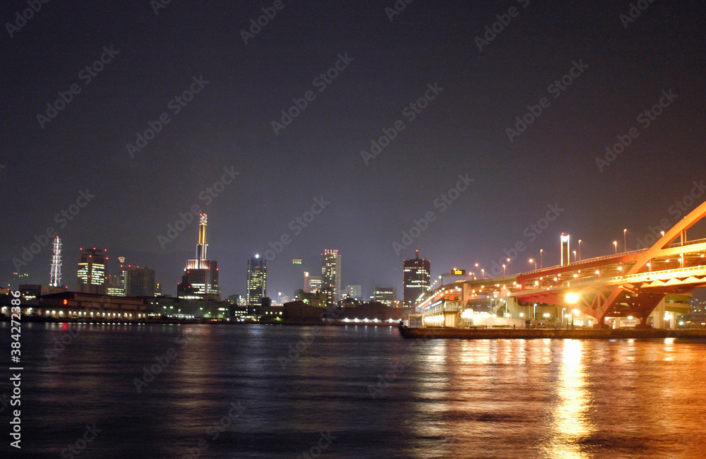Fototapeta premium ポートアイランドからの三ノ宮市街地