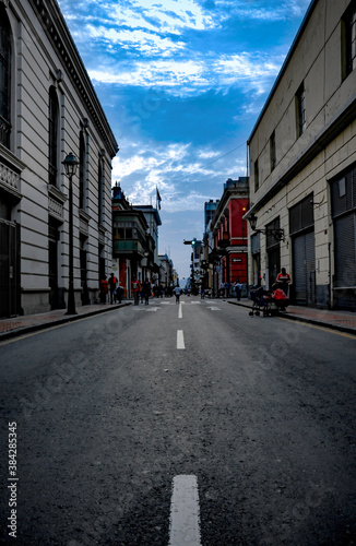 Cuadra 4 del Jirón Junín en Cercado de Lima en el departamento de Lima en Perú, reconocida calle por su historia © Humberto