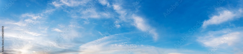 Panorama sky with cloud on a sunny day. Beautiful cirrus cloud...