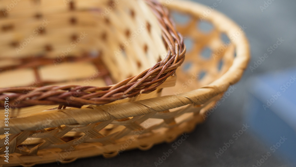 Obraz premium Set of wicker baskets on a dark background