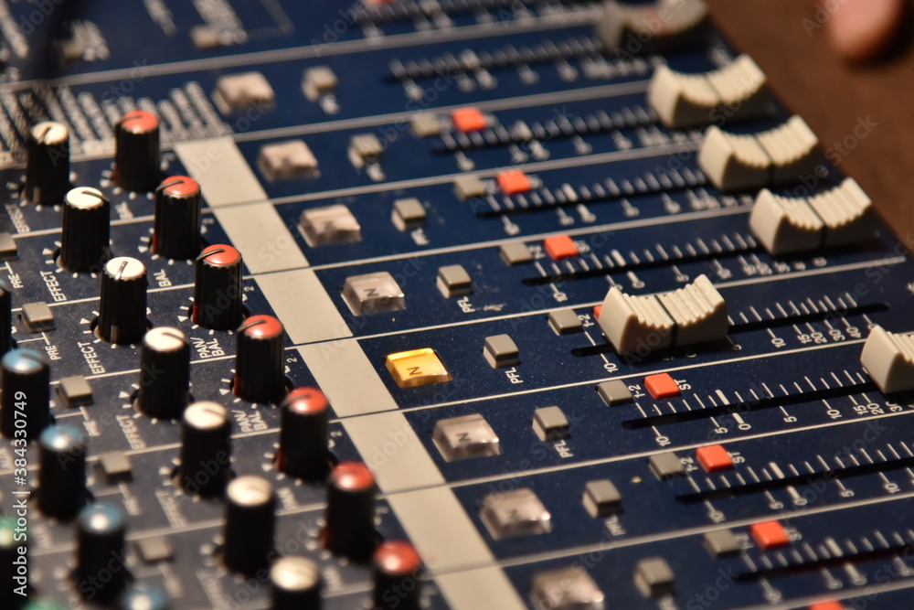 audio mixing board audio mixing board