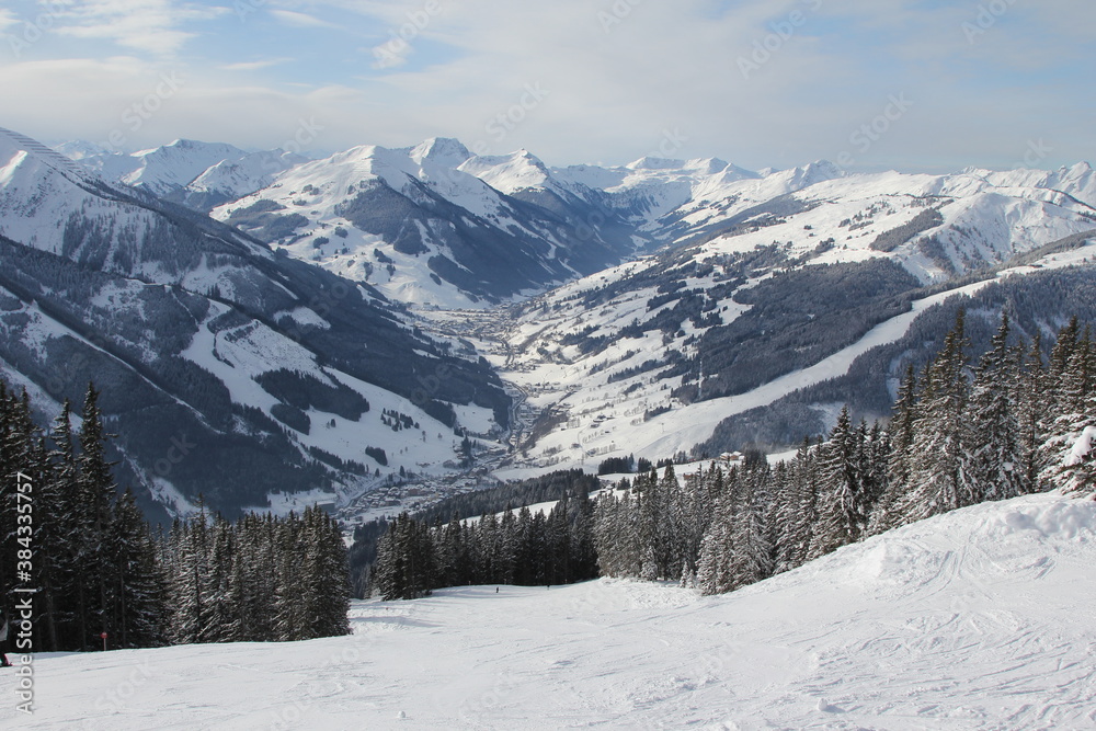 Winterlandschaft Saalbach-Hinterglemm Ski Winterlandschaft Saalbach-Hinterglemm Ski