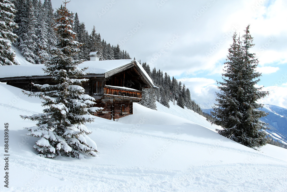 Winterlandschaft Saalbach-Hinterglemm Ski