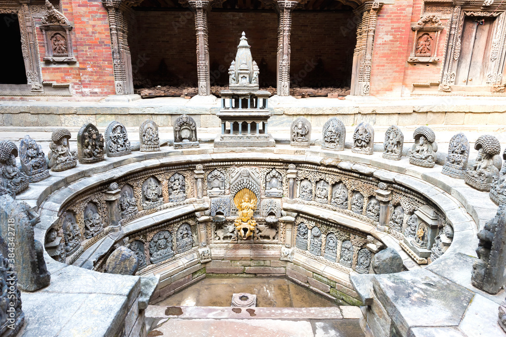 Foto de Ritual bathing pool, Sundari Chowk, Hanuman Dhoka Royal Palace ...